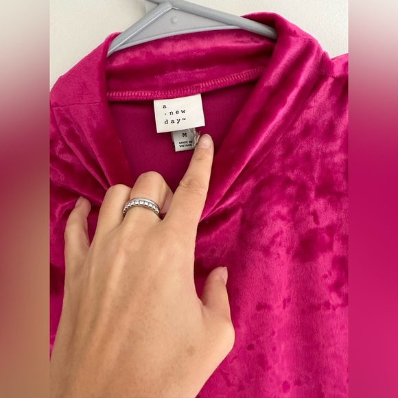 *NWT top - Picture 5 of 8